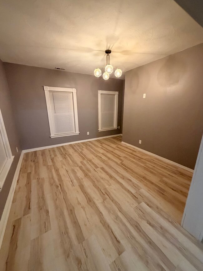 202 Main St, Unit 2F in Millbury, MA - Building Photo - Building Photo