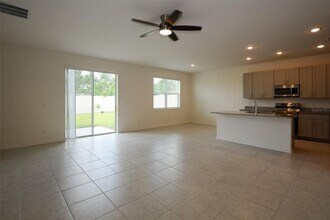 1669 Way of Peace Ln in Mascotte, FL - Building Photo - Building Photo