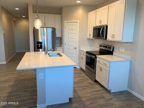 584 W Westchester Ave in Tempe, AZ - Building Photo - Building Photo