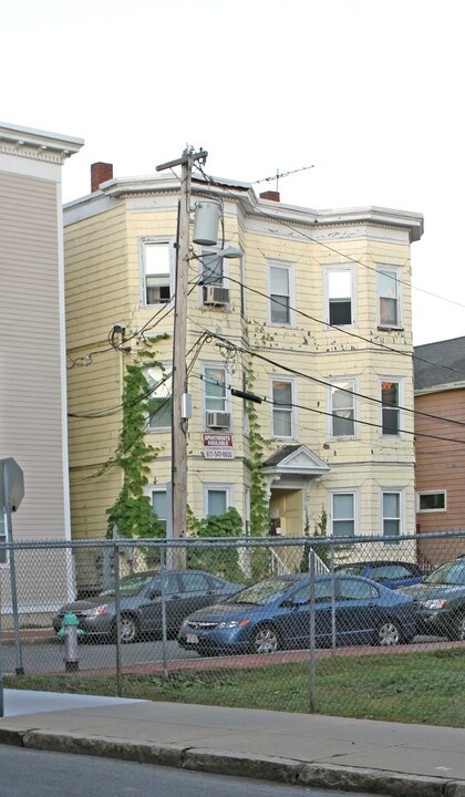 4 Watson St in Cambridge, MA - Foto de edificio