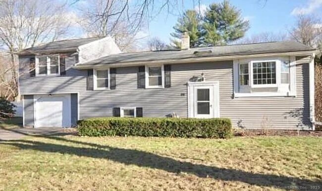 property at 44 Simsbury Manor Dr