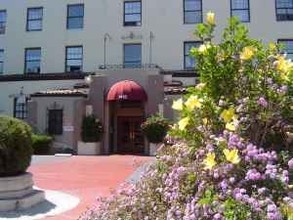 Alameda Hotel Apartments in Alameda, CA - Foto de edificio - Building Photo