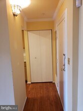 7900 Coriander Dr-Unit -302 in Gaithersburg, MD - Building Photo - Building Photo