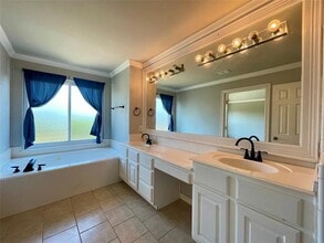 8117 Sunscape Ln S in Fort Worth, TX - Building Photo - Building Photo