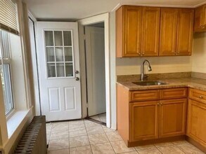 2 Brookside Ave in Worcester, MA - Building Photo - Building Photo