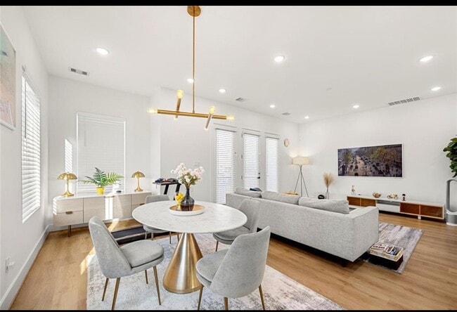 2902 Rosalie St in Houston, TX - Building Photo - Building Photo