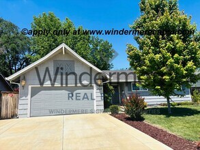 4257 Birgit Way in Sacramento, CA - Building Photo - Building Photo