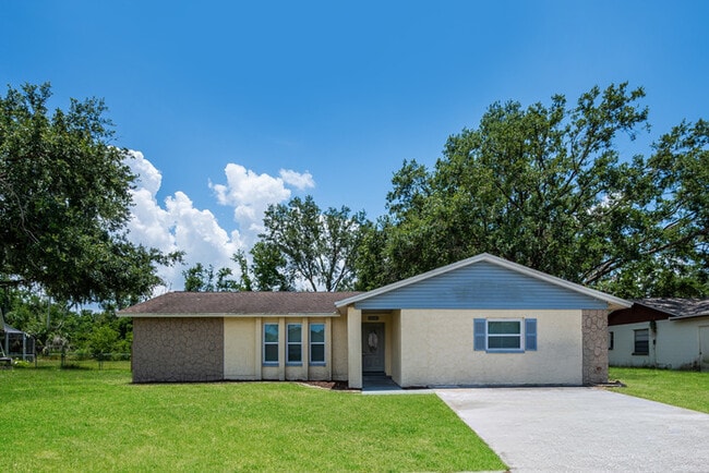 property at 513 Pine Ln