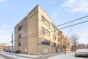 2611 N Dayton St in Chicago, IL - Building Photo