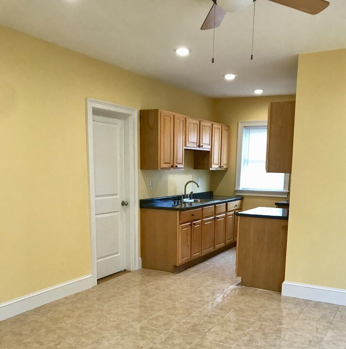 23 New Haven St, Unit 2 in Central Falls, RI - Building Photo