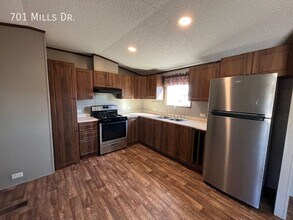 701 E Mls Dr in Towanda, KS - Building Photo - Building Photo