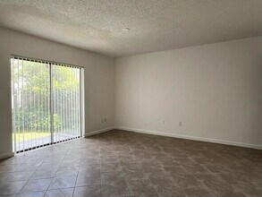 1301 Hempstead St in Wellington, FL - Building Photo - Building Photo