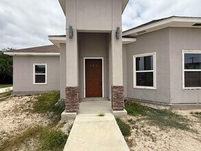 105 Margaret Ln in Del Rio, TX - Building Photo - Building Photo