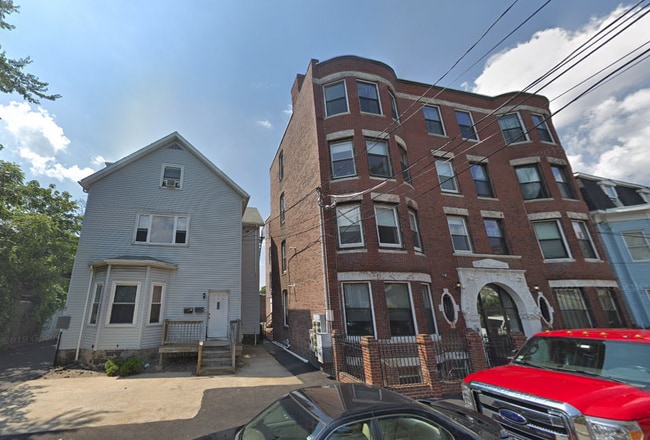 21 Highgate St, Unit 1