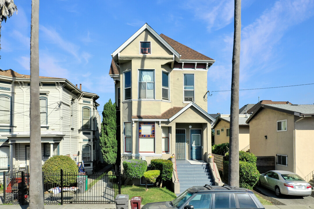 2118 Linden St in Oakland, CA - Building Photo