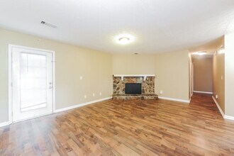 3835 Scarsborough Dr SW in Lawrenceville, GA - Building Photo - Building Photo