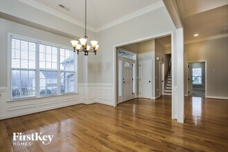 1775 Castle Peak Dr in Rural Hall, NC - Foto de edificio - Building Photo