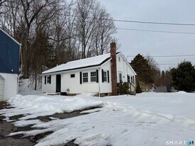 26 Portland Rd in Marlborough, CT - Building Photo