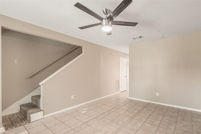 property at 2521 Crosstimbers Dr