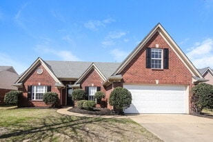 5683 Antler Trail in Southaven, MS - Building Photo