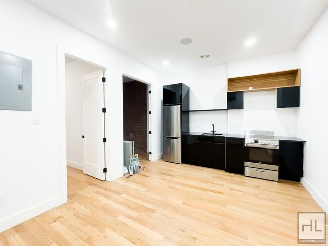 Amazing 4-Bed 3-Bath East Village Apartmen