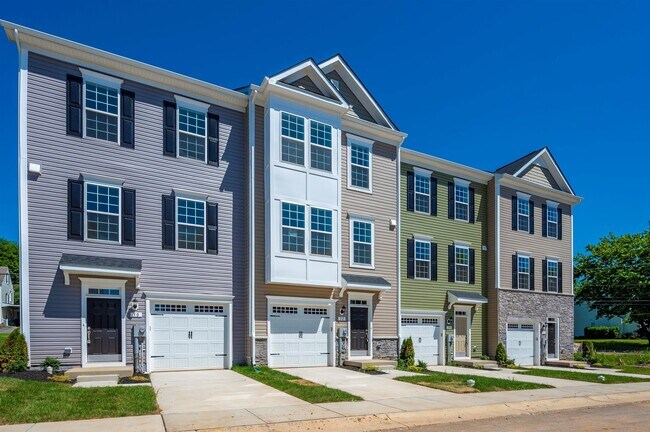 23 Chester Ct in Middletown, MD - Building Photo - Building Photo