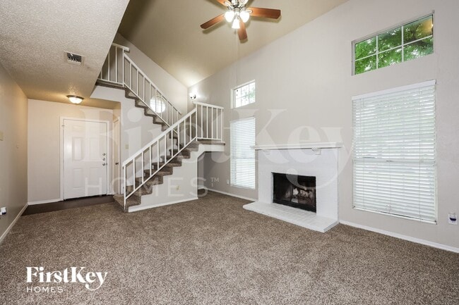 208 Spanish Moss Dr in Arlington, TX - Building Photo - Building Photo