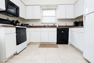 3739 Willow Run Dr in Toledo, OH - Building Photo - Building Photo