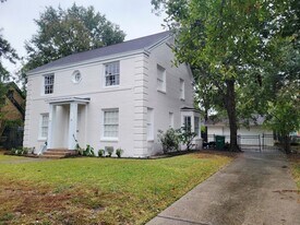 6626 Fairfield St in Houston, TX - Building Photo