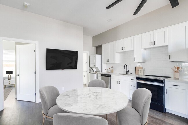 Glo in La Mesa, CA - Building Photo - Building Photo