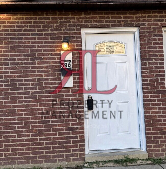 596 E Gates St in Columbus, OH - Building Photo - Building Photo