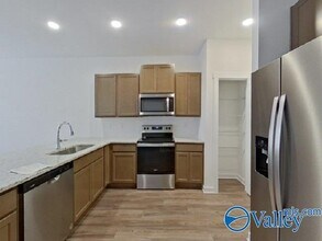 6152 Taramore Ln NW in Huntsville, AL - Building Photo - Building Photo