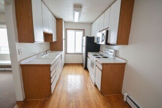 2011 Viking Dr NW in Rochester, MN - Building Photo - Building Photo