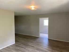 4318 Wild Oak Dr in San Antonio, TX - Building Photo - Building Photo