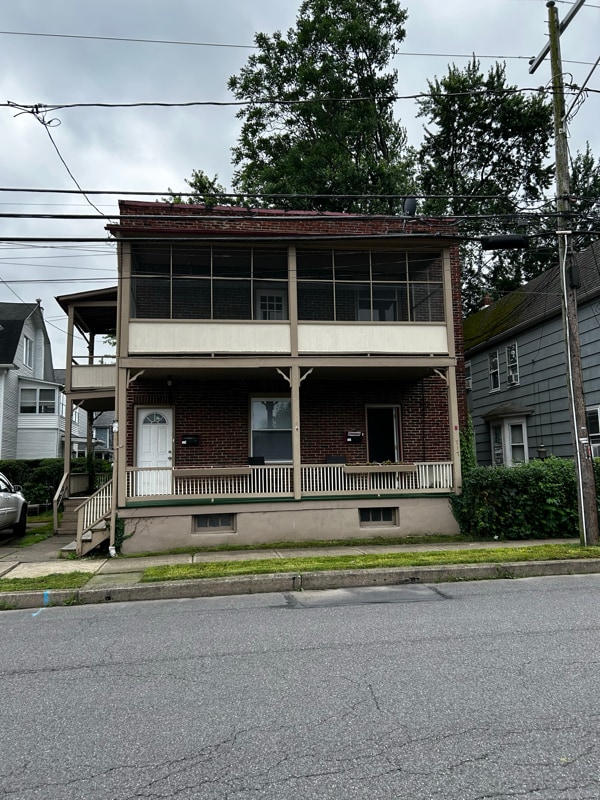 property at 717 Mercer Ave