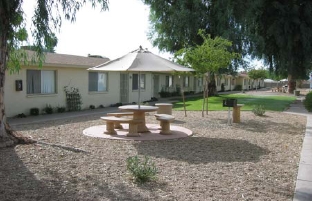 Hyde Park Apartments in Phoenix, AZ - Building Photo