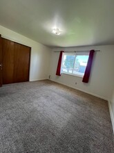 5419 Harlan Dr in Klamath Falls, OR - Building Photo - Building Photo