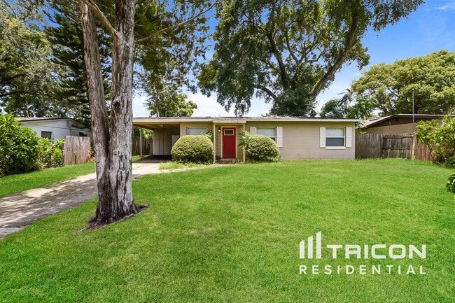 property at 322 Notre Dame Dr