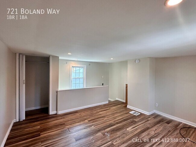 721 Boland Wy in Carnegie, PA - Building Photo - Building Photo