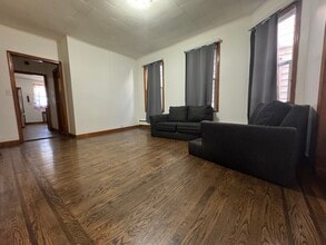 82 E 18th St in Paterson, NJ - Building Photo - Building Photo