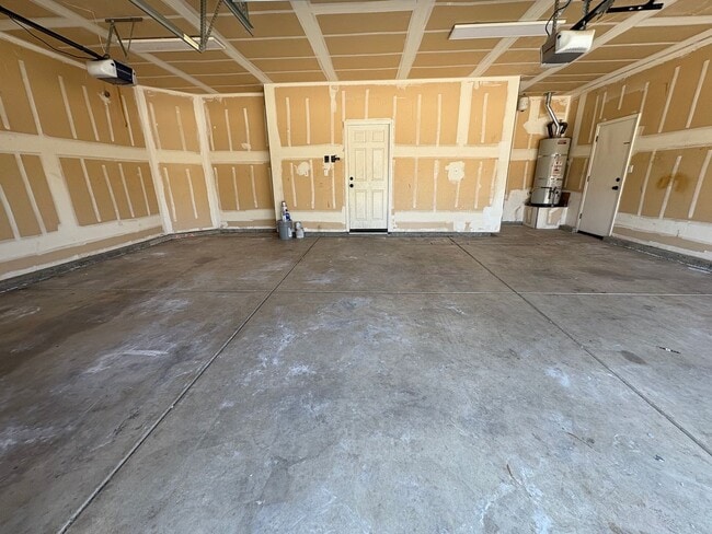 3019 W Harold Ct in Visalia, CA - Building Photo - Building Photo