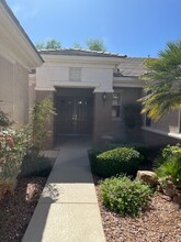 2813 Somerset Springs Dr in Henderson, NV - Building Photo - Building Photo