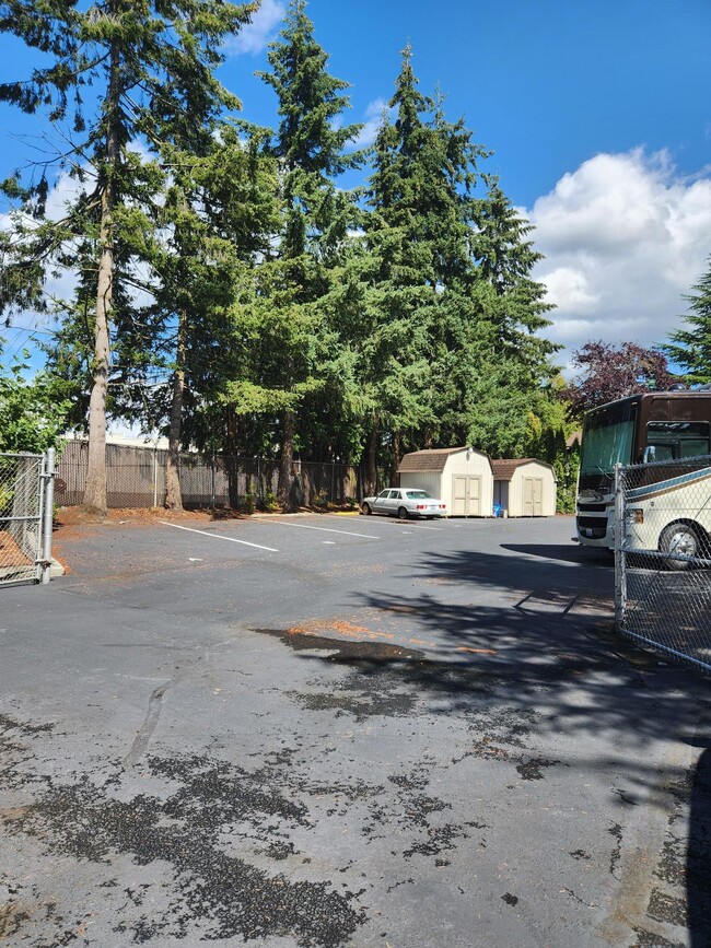 Cedar Gardens Apartments in Federal Way, WA - Building Photo - Building Photo