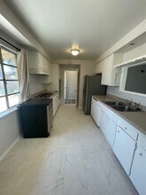 16525 Minnehaha St in Los Angeles, CA - Building Photo - Building Photo