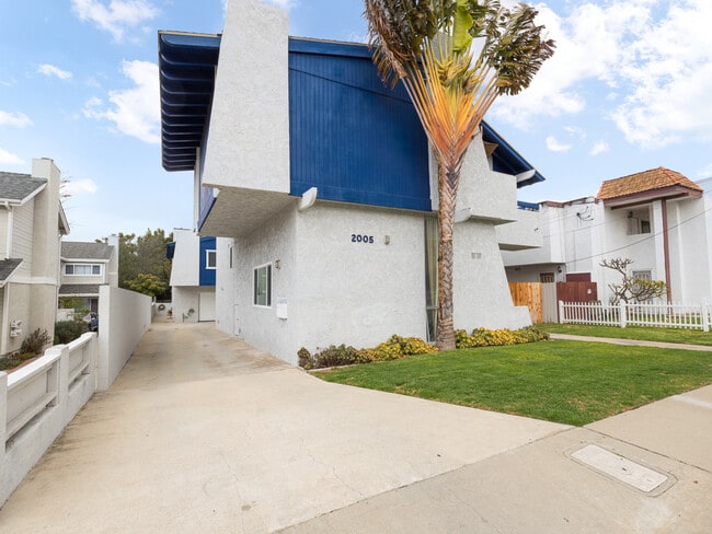 2005 Pullman Ln, Unit 2