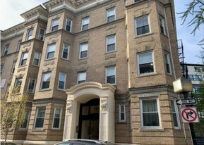 157-111 Hemenway St, Unit 4 in Boston, MA - Building Photo