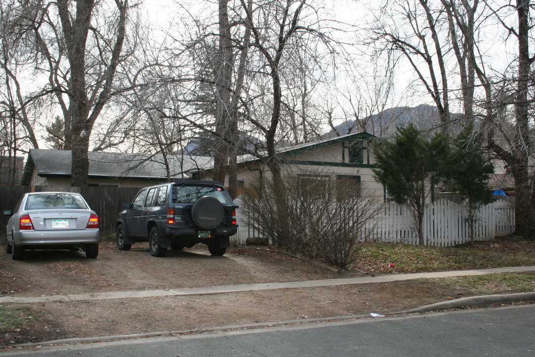 2216 Goss Cir E in Boulder, CO - Building Photo