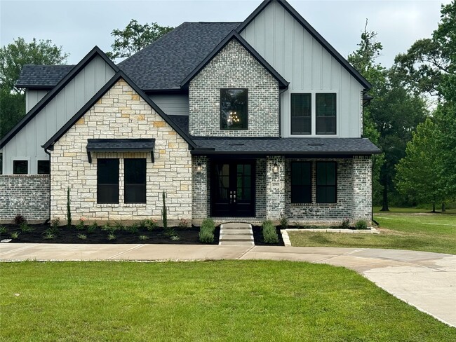 property at 40915 Friartuck Dr