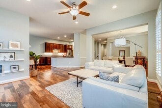 3873 Billberry Dr in Fairfax, VA - Building Photo - Building Photo