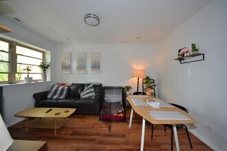 218 W 24th St in Chicago, IL - Building Photo - Building Photo